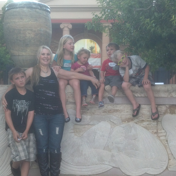 Meet your Posher, Kay - Picture 8 of 8